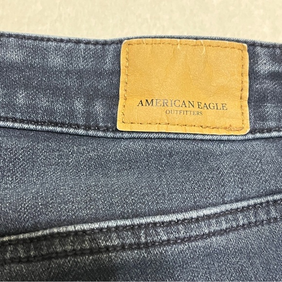 American Eagle Hi-Rise Jegging Super Stretch X 4 Distressed Dark Wash Size 2 - Picture 5 of 14